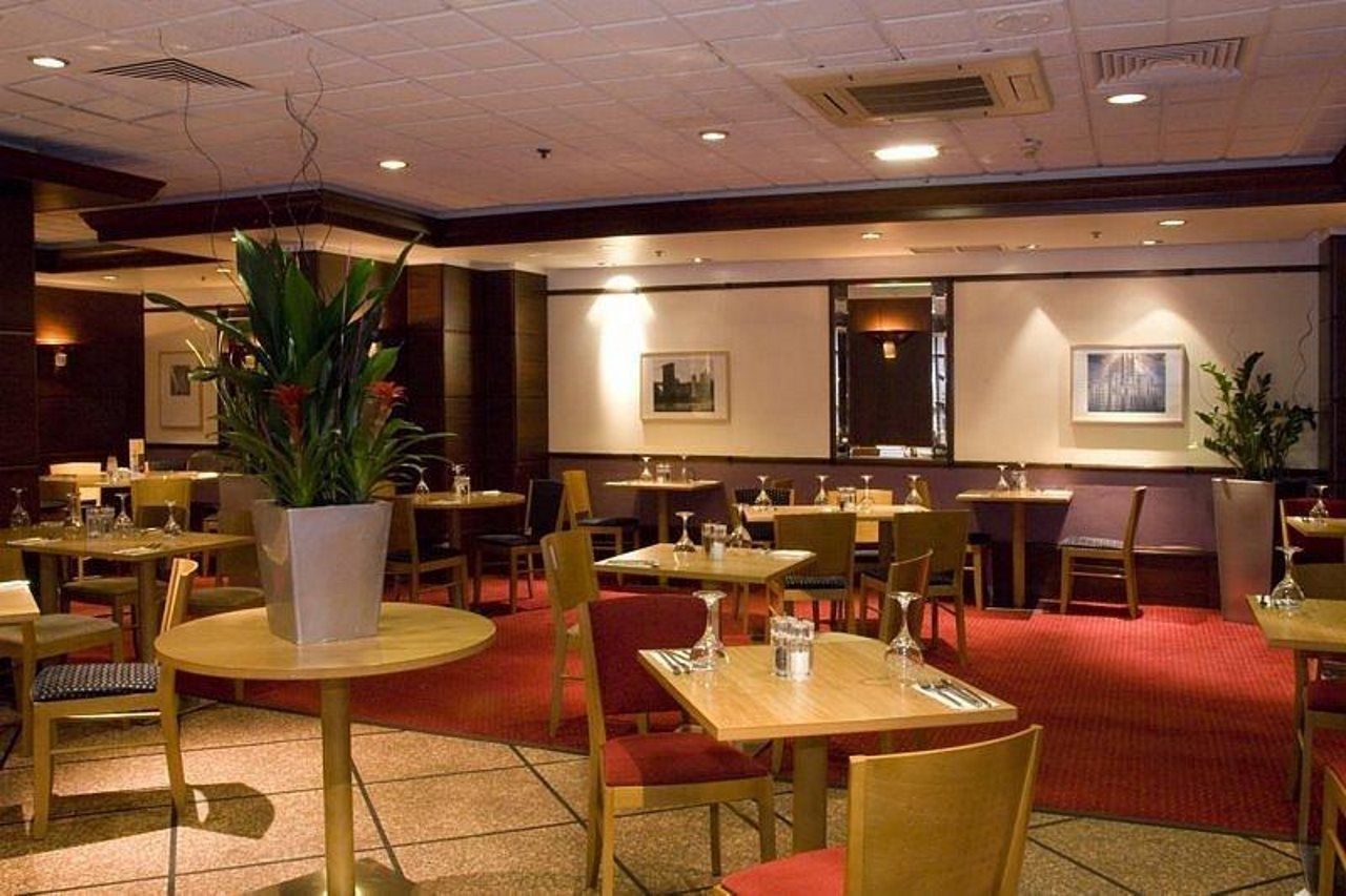 Premier Inn Newcastle Central Exterior photo