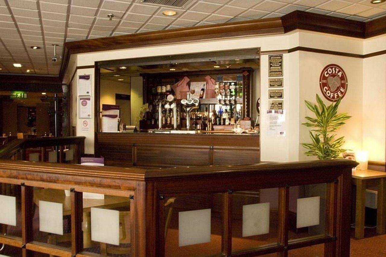 Premier Inn Newcastle Central Exterior photo
