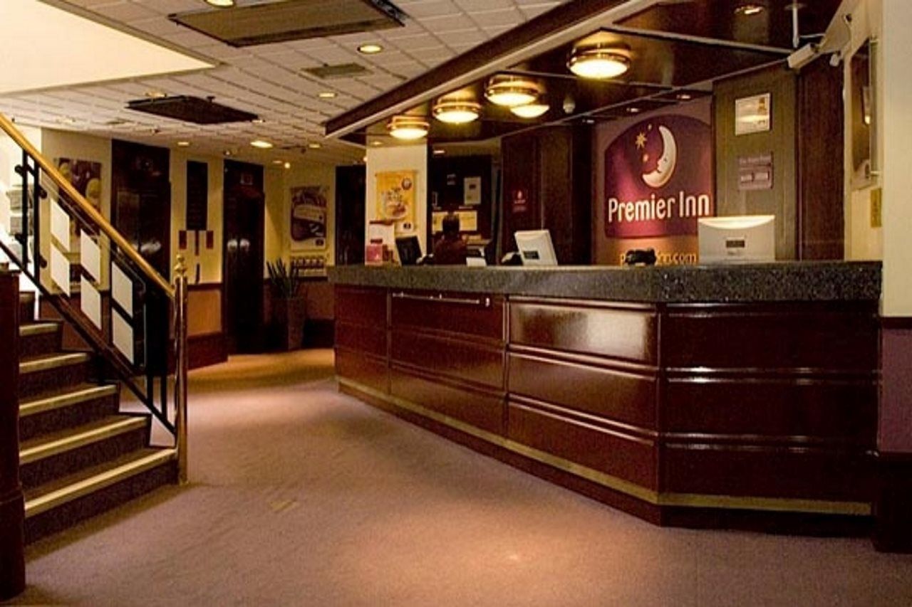Premier Inn Newcastle Central Exterior photo